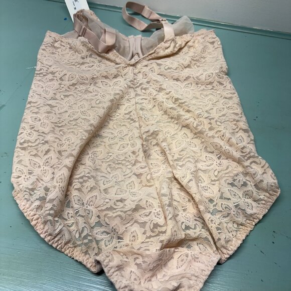 Bali Shapewear size 40D Full Bodysuit - NWT - Picture 7 of 7